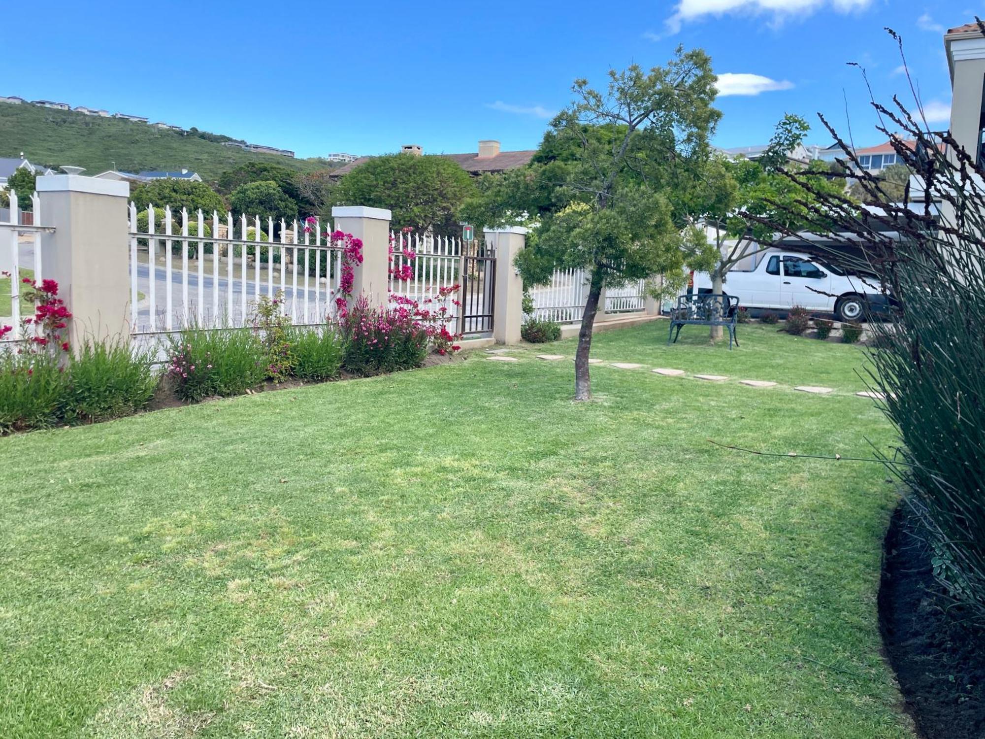 Calm Waters Guesthouse Plettenberg Bay Exterior foto