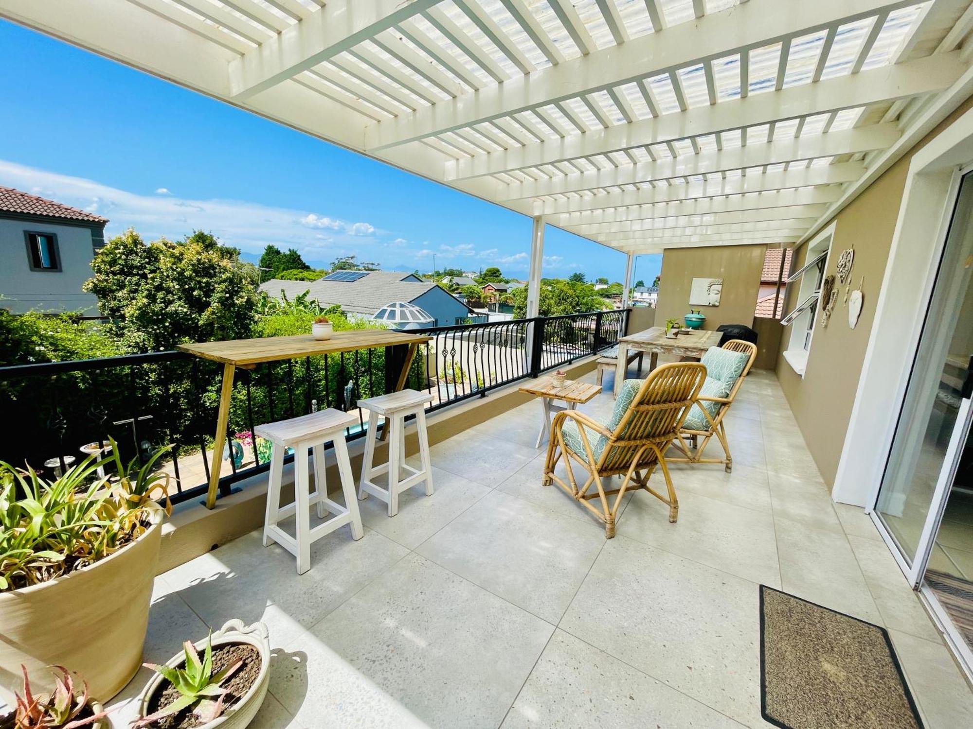 Calm Waters Guesthouse Plettenberg Bay Exterior foto
